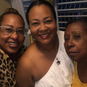 Meet your Posher, Rosario